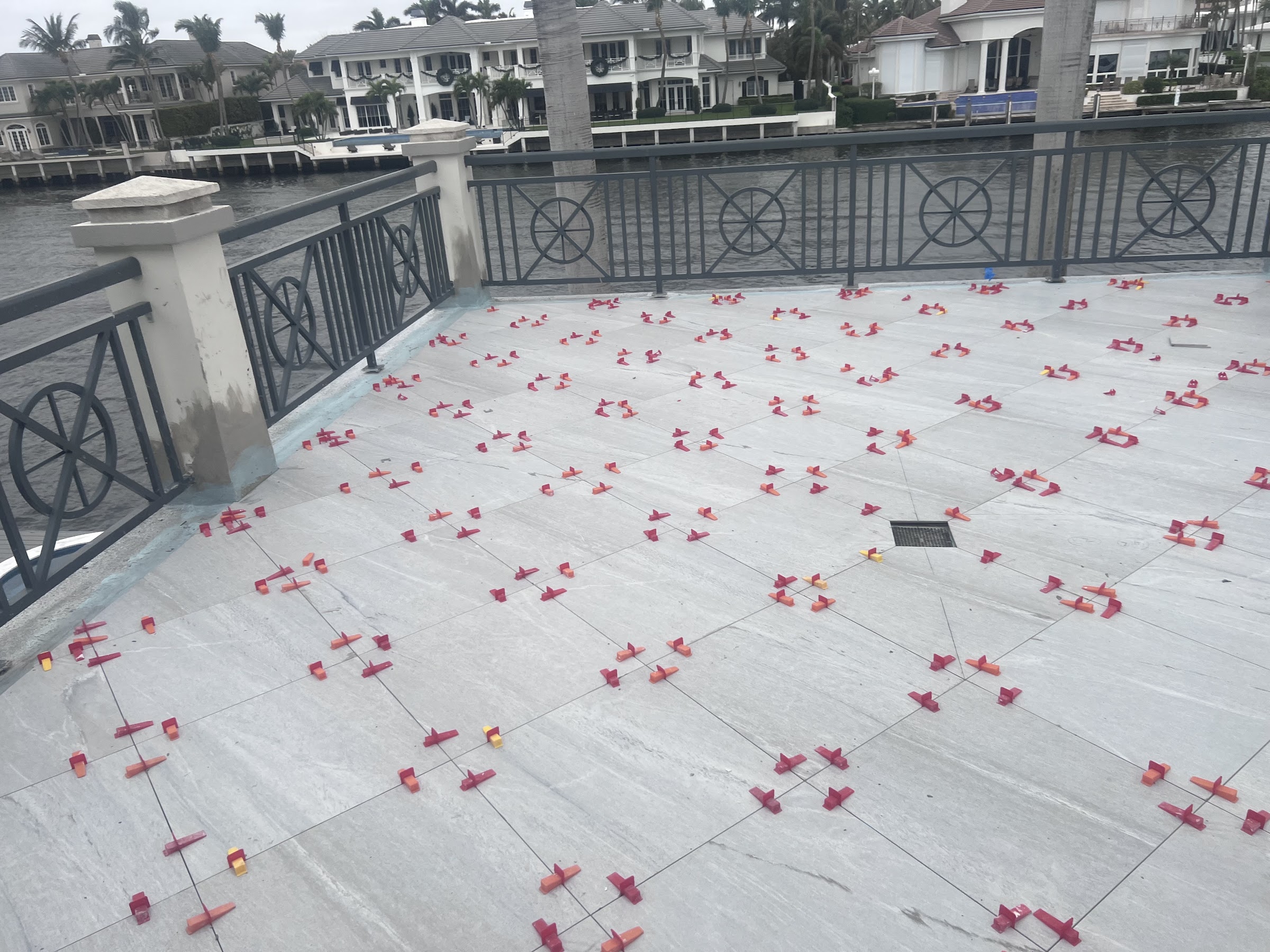 Terrace tile leveling over waterproofing
